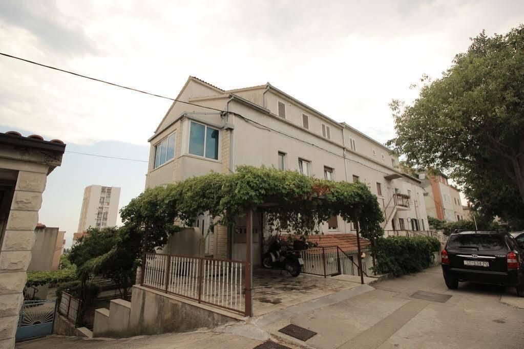 Apartmani Mare Сплит Екстериор снимка
